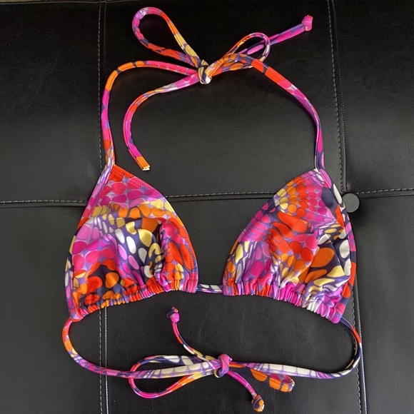 String Bikini Top - Picture 2 of 11